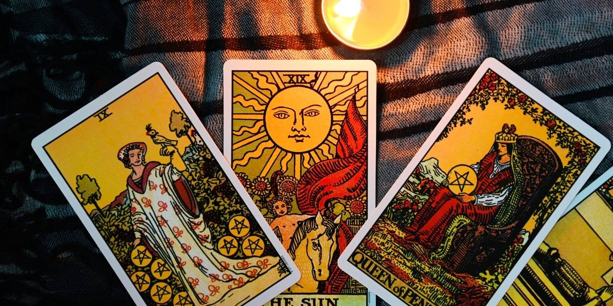 famous tarot card reading in kanpur